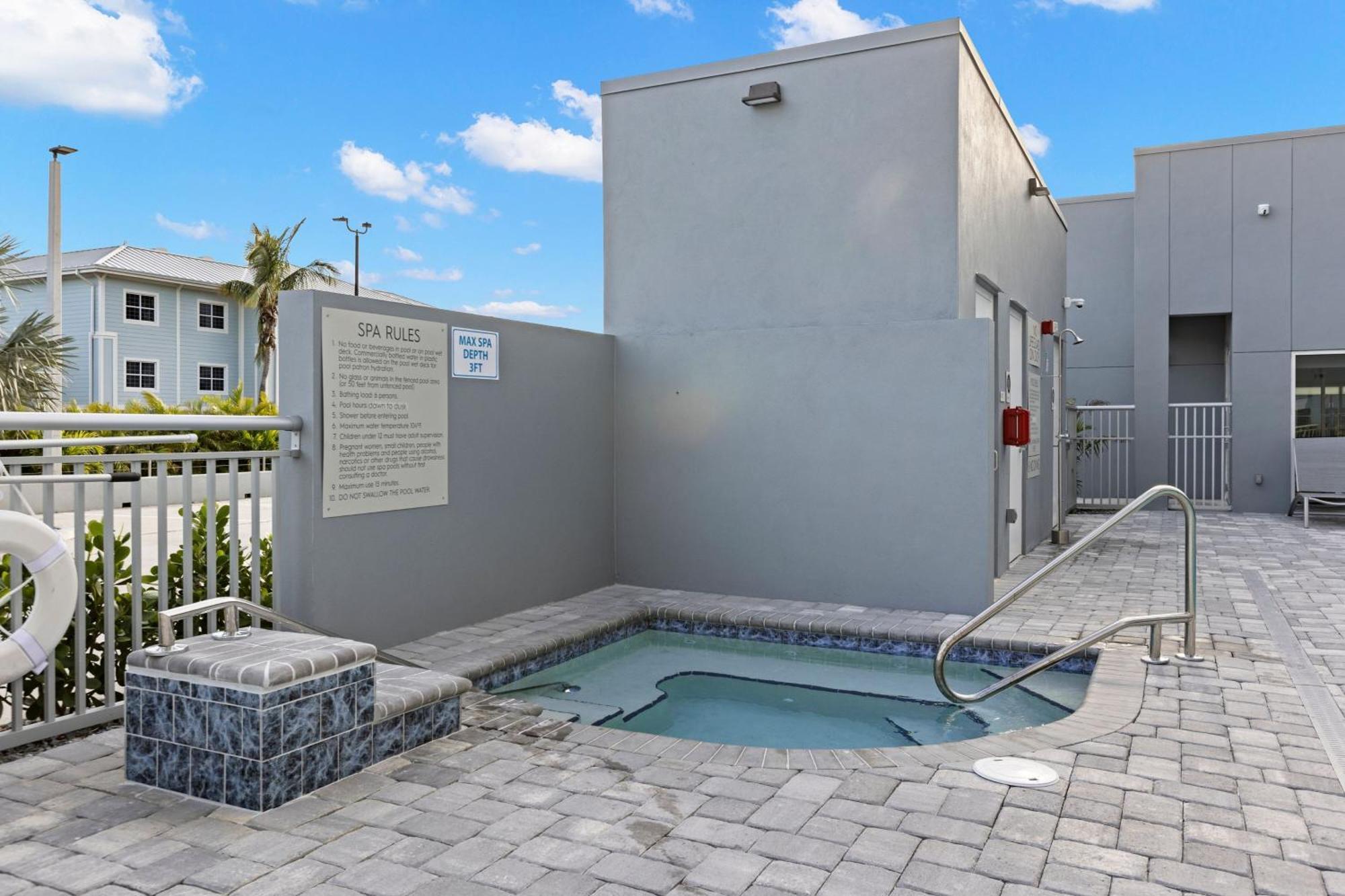 Towneplace Suites By Marriott Cape Canaveral Cocoa Beach Екстер'єр фото